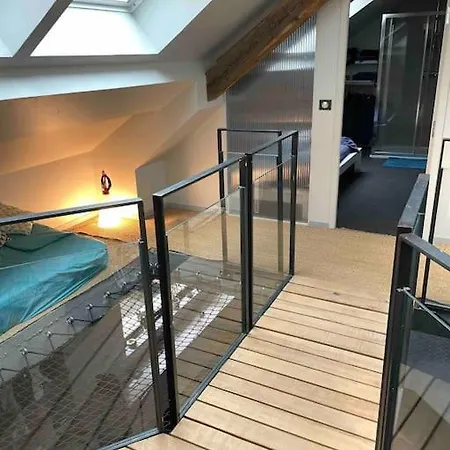 Loft Centre Situe Dans Rue Calme Διαμέρισμα *